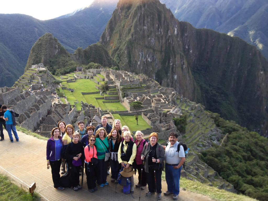 Machu-Picchu group photo